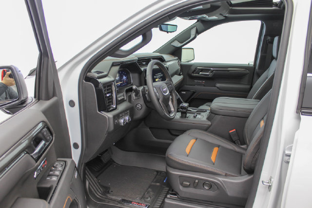 New 2026 GMC Sierra 1500 AT4 w/ AT4 Premium Package AWD/4WD image 15
