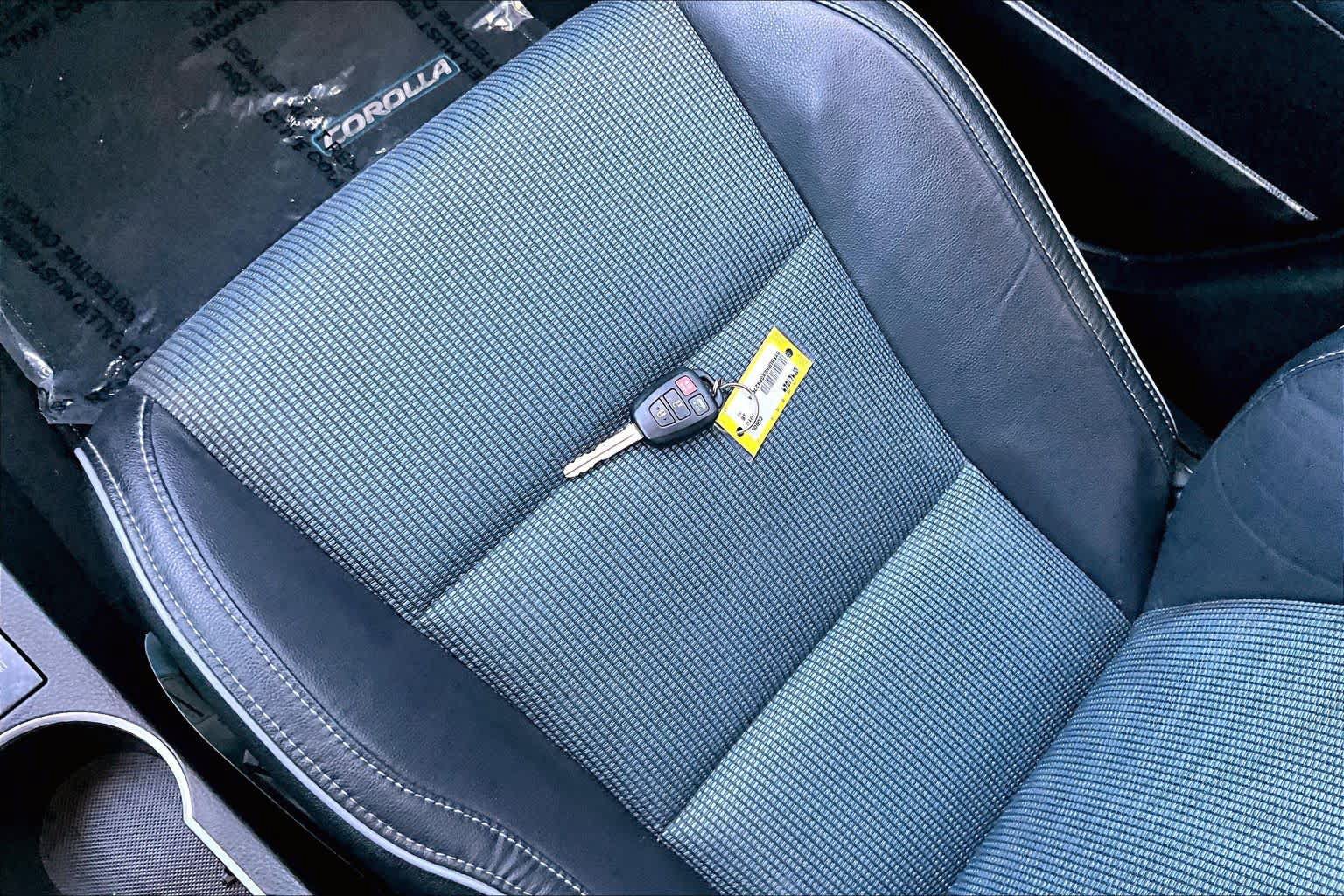 Used 2016 Toyota Corolla S FWD image 14