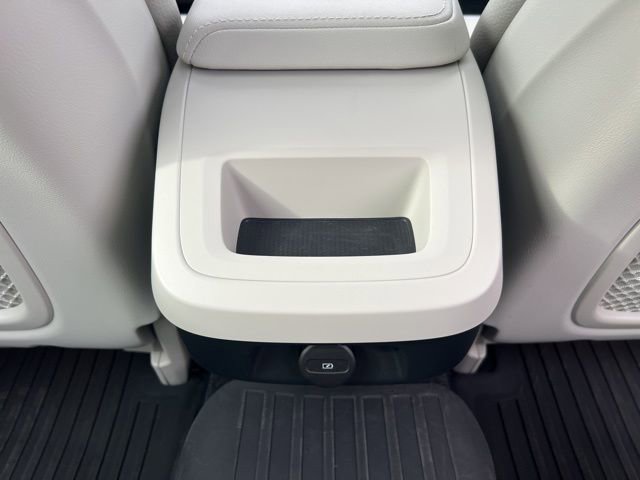 Certified 2024 Volvo S60 B5 Plus AWD/4WD image 21