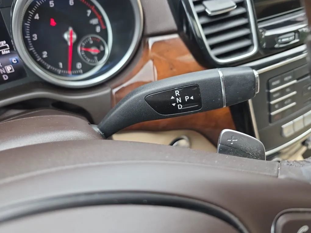 Used 2017 Mercedes-Benz GLS 450 4MATIC image 23