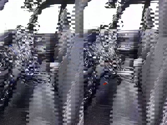 Used 2019 Toyota Tacoma TRD Sport w/ Technology Package image 20