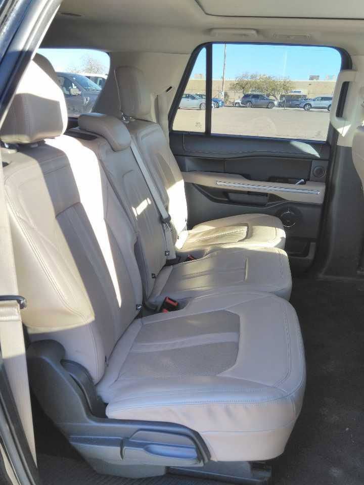 Used 2023 Ford Expedition Max Limited image 7