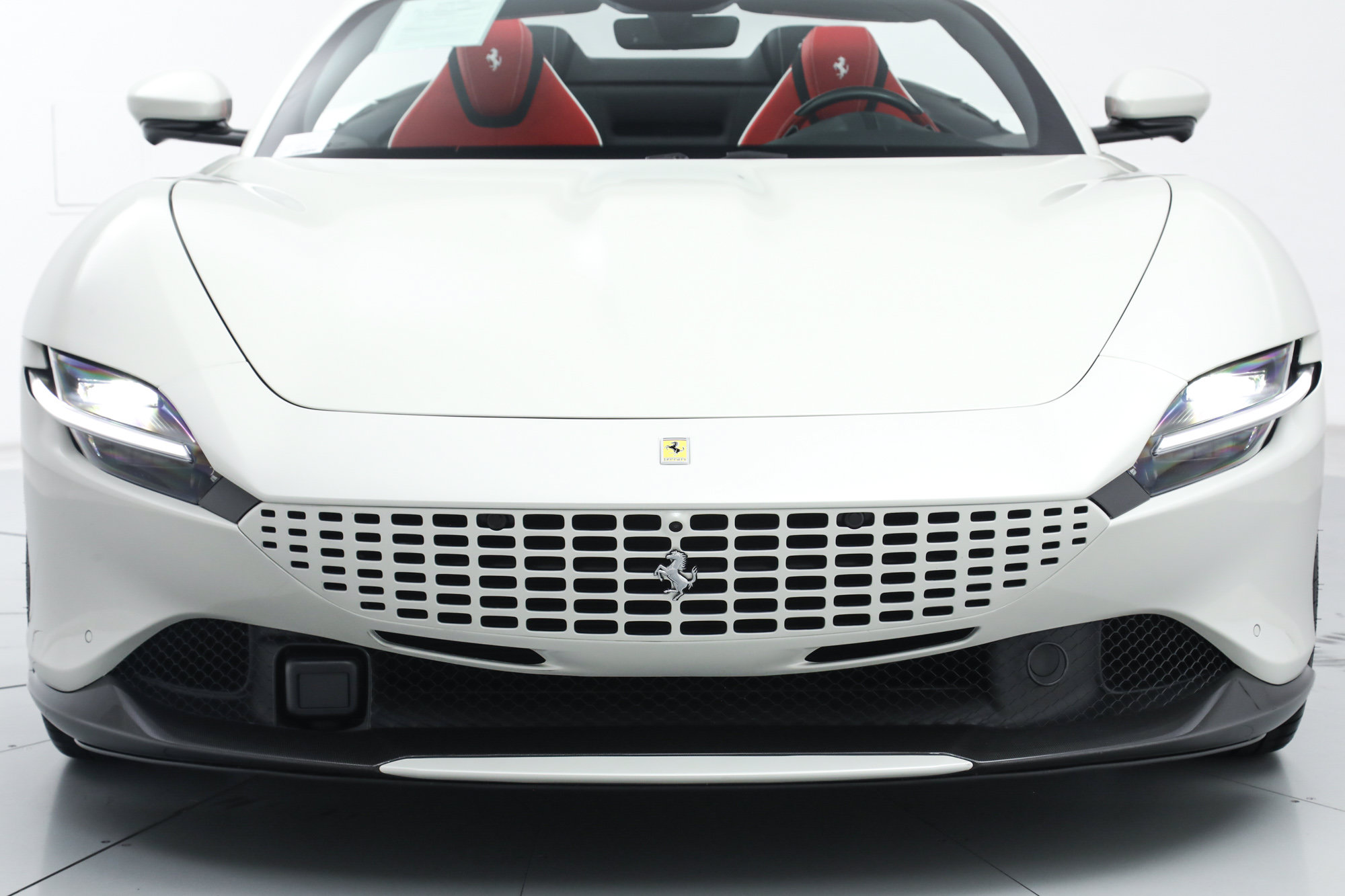 Certified 2025 Ferrari Roma Spider RWD image 14