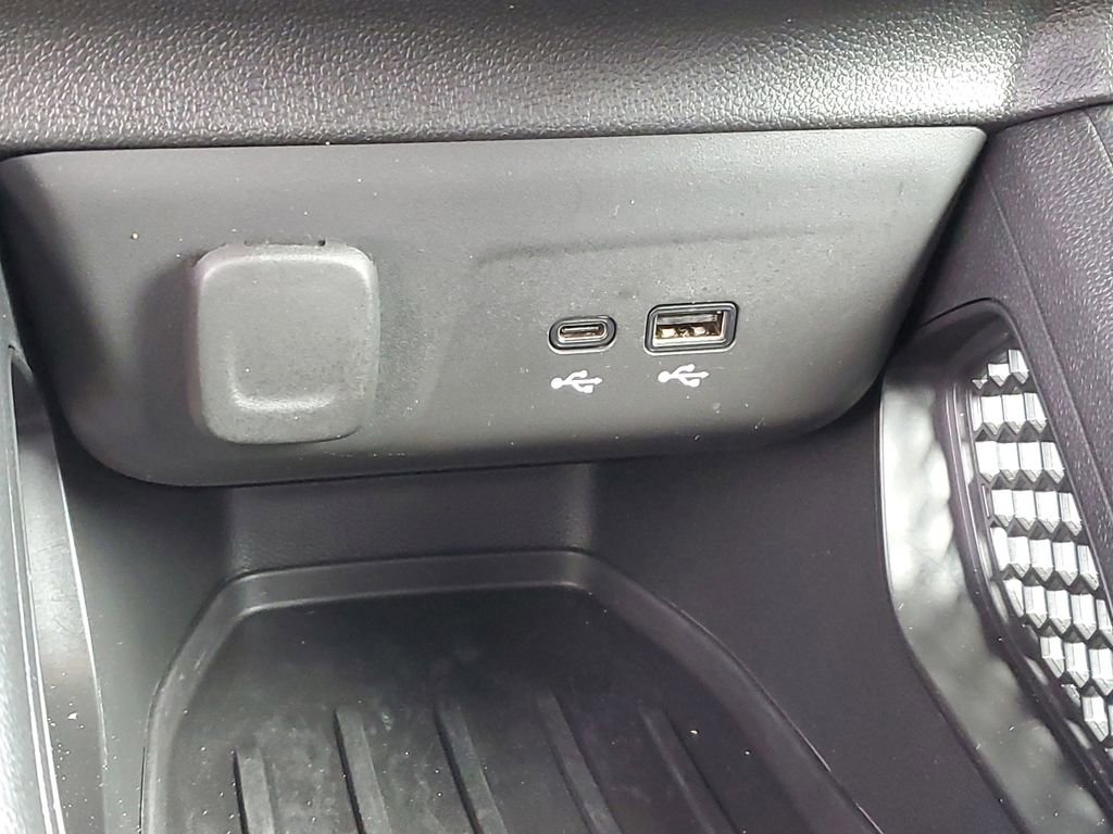 Certified 2024 Chevrolet TrailBlazer RS w/ Driver Confidence Package image 16