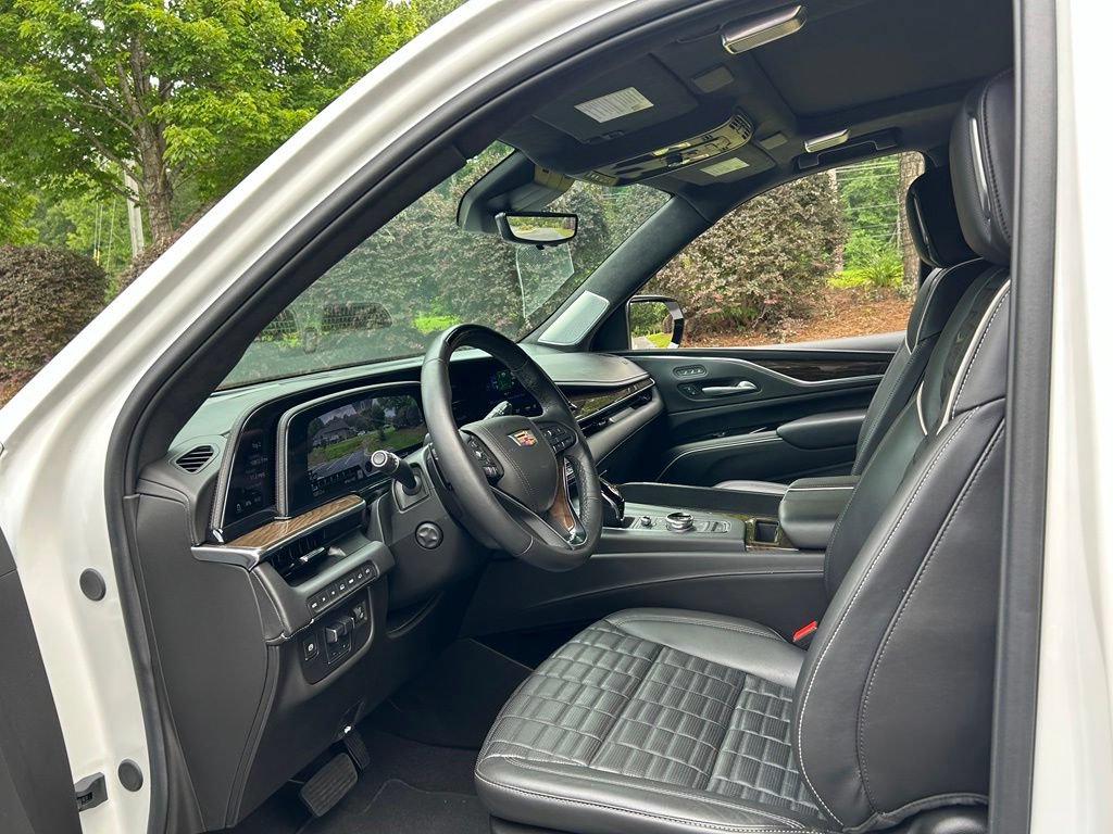 Used 2024 Cadillac Escalade Sport Platinum w/ LPO, ONYX Package AWD/4WD image 42