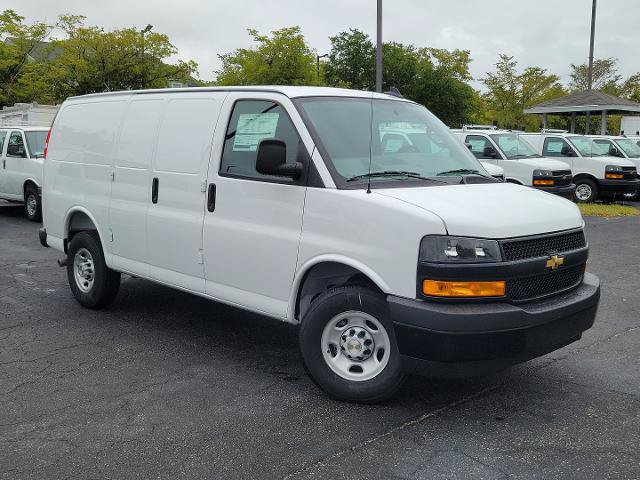 New 2025 Chevrolet Express 2500 w/ Driver Convenience Package RWD image 27