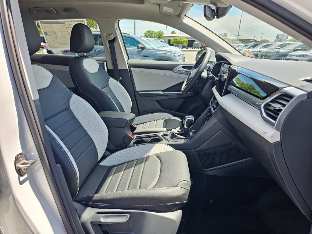 New 2026 Volkswagen Taos SEL AWD/4WD image 14
