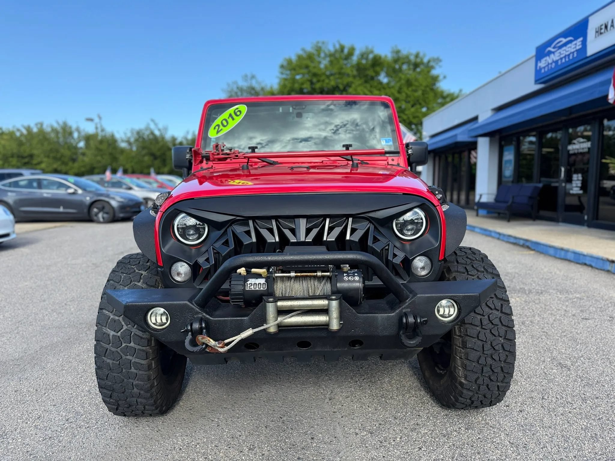 Used 2016 Jeep Wrangler Unlimited Sahara w/ Connectivity Group AWD/4WD image 23