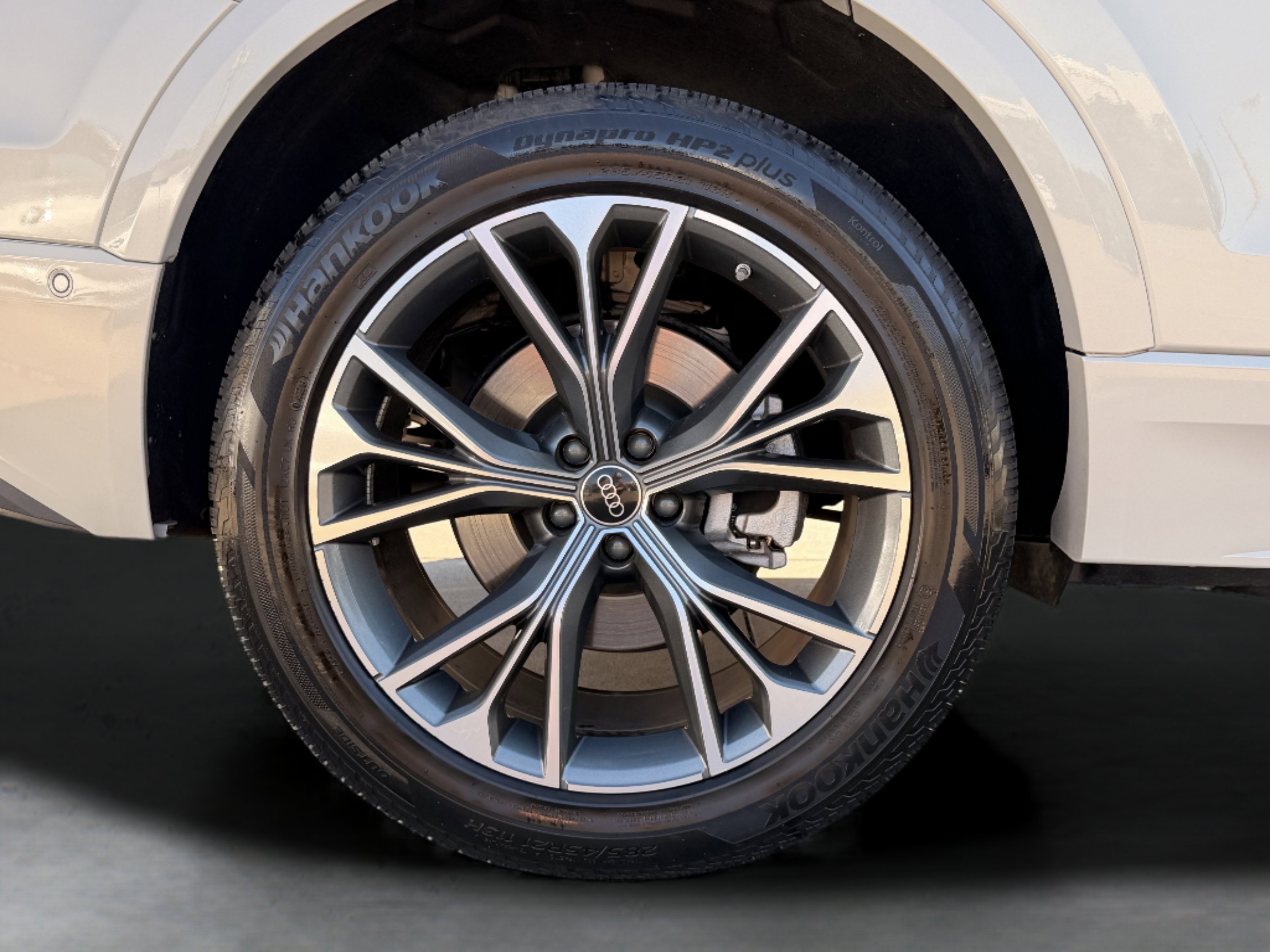 Used 2023 Audi Q8 Premium w/ Convenience Package image 10