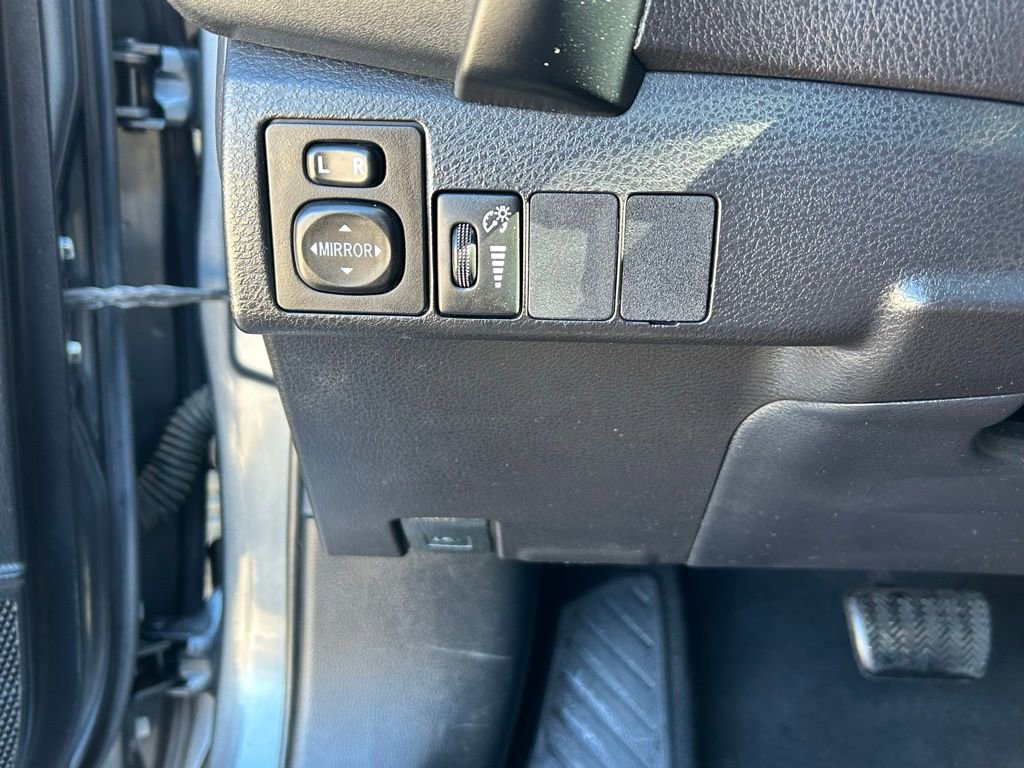 Used 2018 Toyota Corolla SE image 13