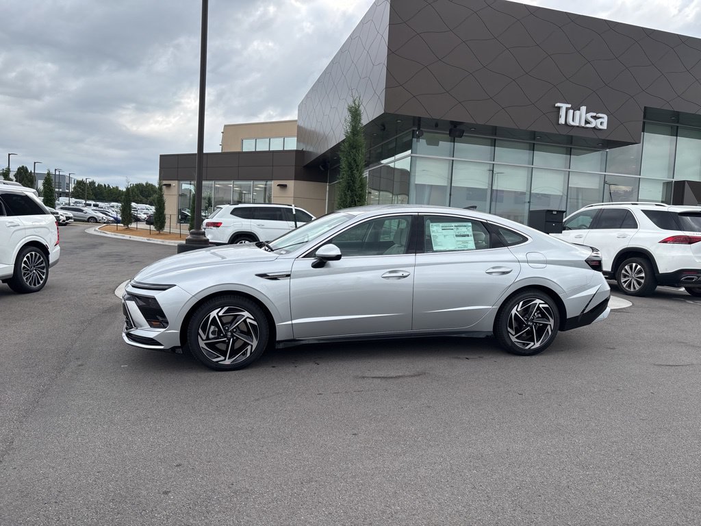 New 2026 Hyundai Sonata SEL FWD image 4