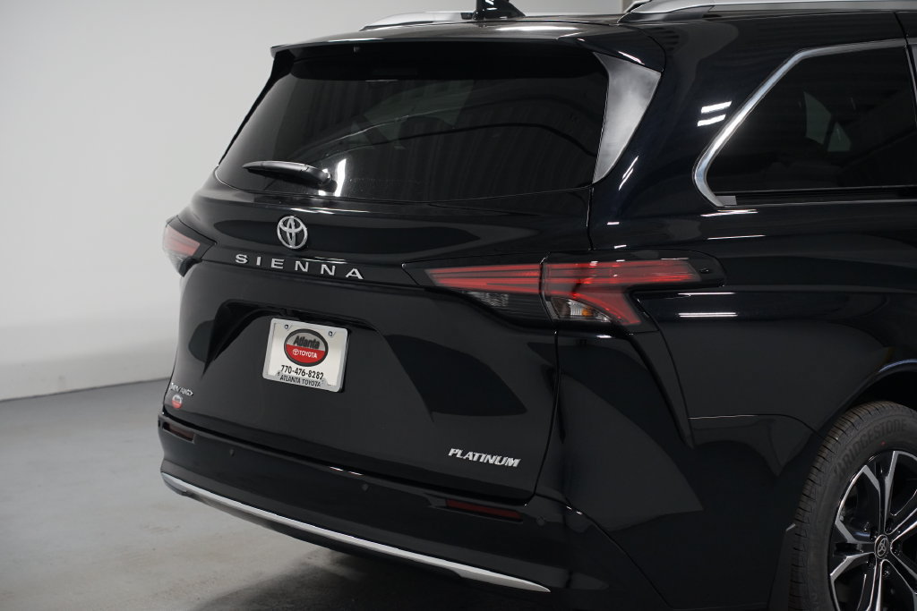New 2026 Toyota Sienna Platinum AWD/4WD image 9