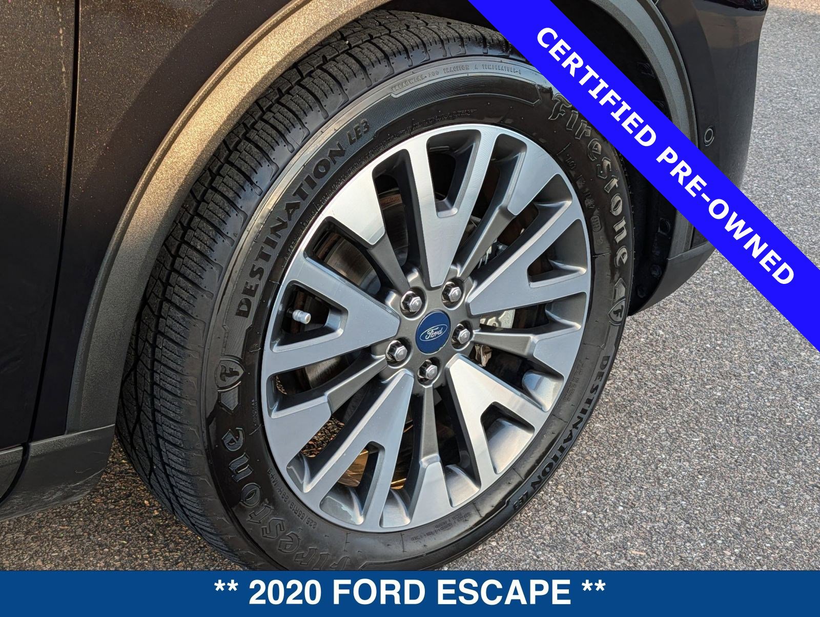 Used 2020 Ford Escape Titanium image 12