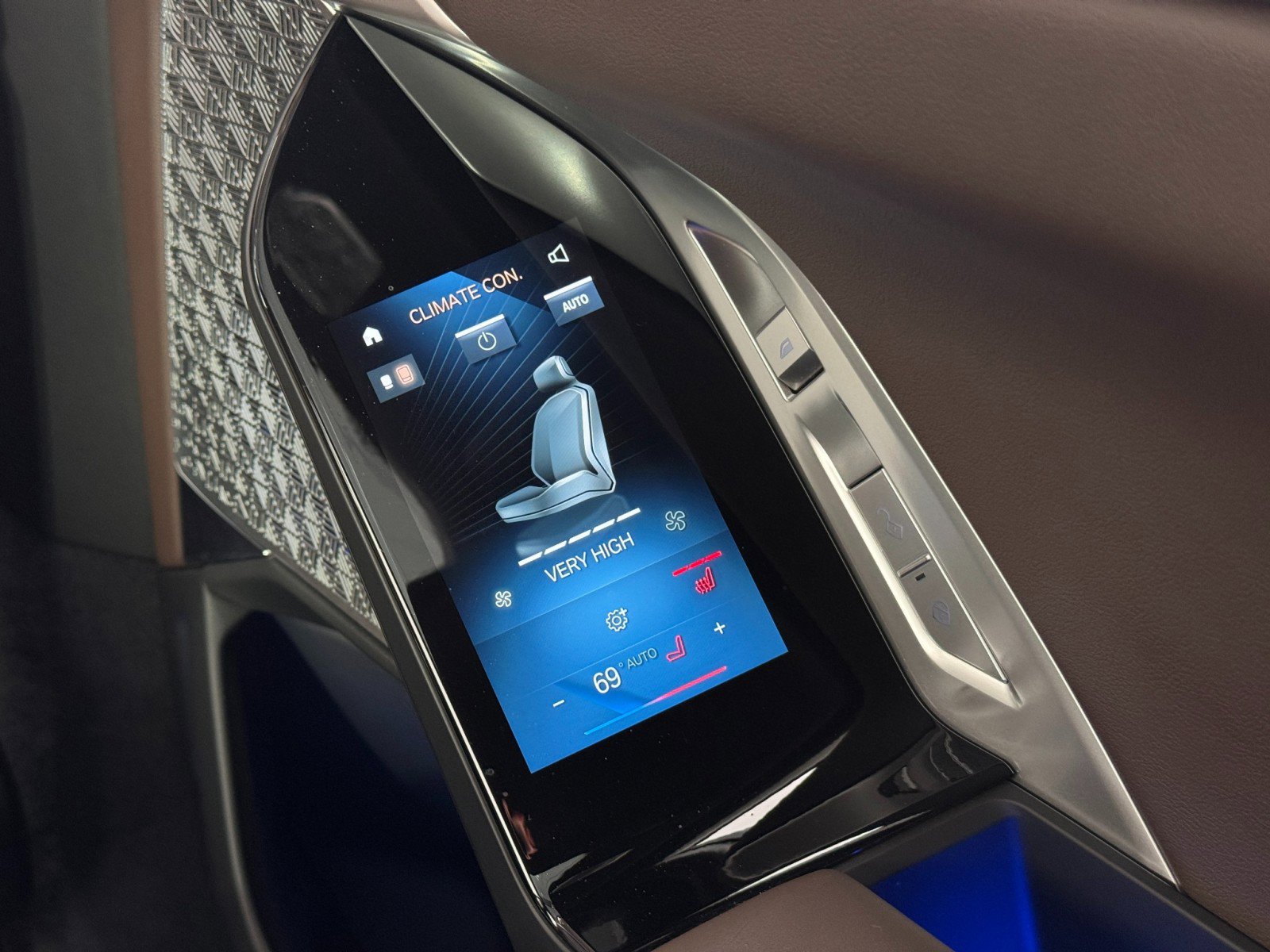 Used 2023 BMW i7 xDrive60 image 35