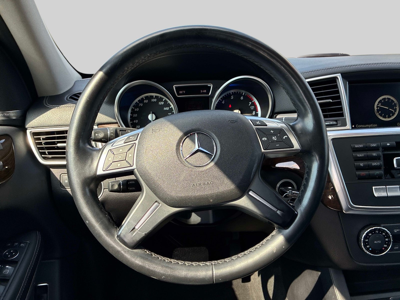 Used 2014 Mercedes-Benz GL 450 4MATIC image 22