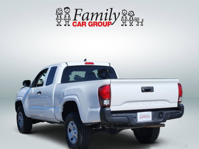 Used 2022 Toyota Tacoma SR image 3