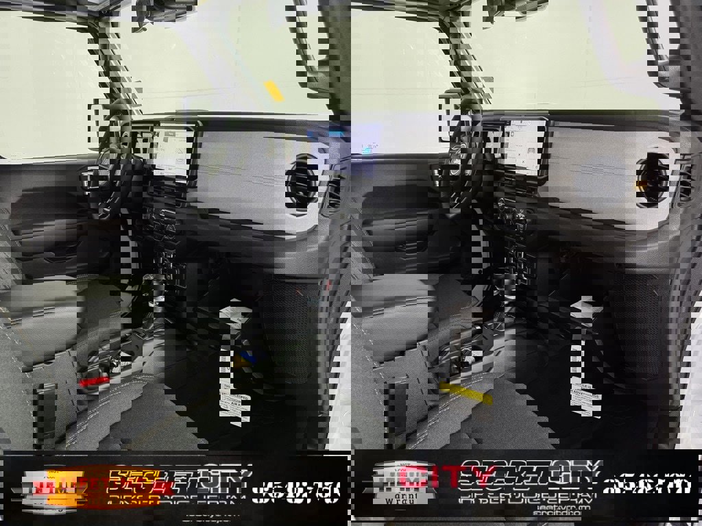 New 2025 Jeep Gladiator Sport image 29