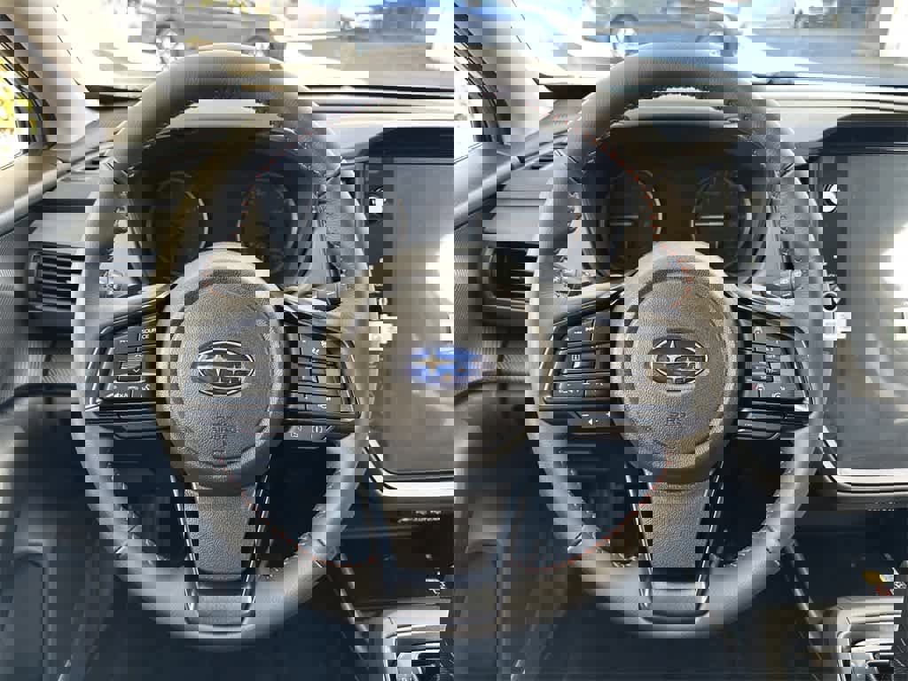 New 2025 Subaru Crosstrek 2.5i Limited w/ Crosstrek Mirror Package image 16