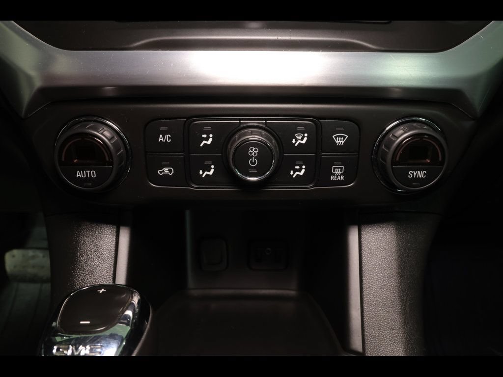 Used 2019 GMC Acadia SLE w/ LPO, Floor Liner Package AWD/4WD image 9