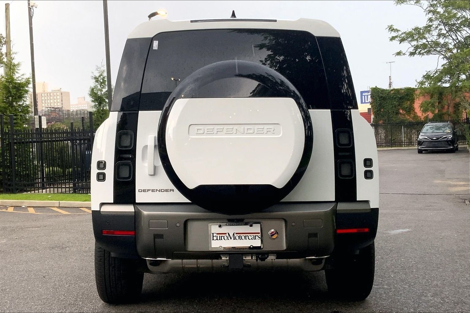 New 2026 Land Rover Defender 130 S AWD/4WD image 4