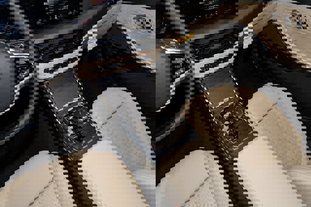 Used 2026 BMW 330i xDrive 330i xDrive w/ Premium Package image 21