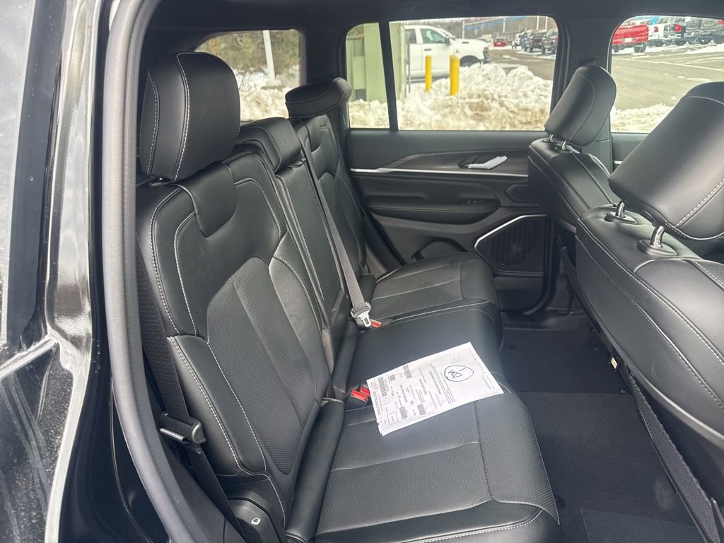 New 2026 Jeep Grand Cherokee Limited image 39