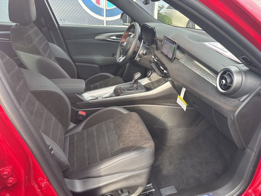 New 2025 Alfa Romeo Tonale AWD/4WD image 21