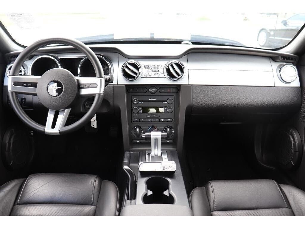 Used 2006 Ford Mustang GT image 9