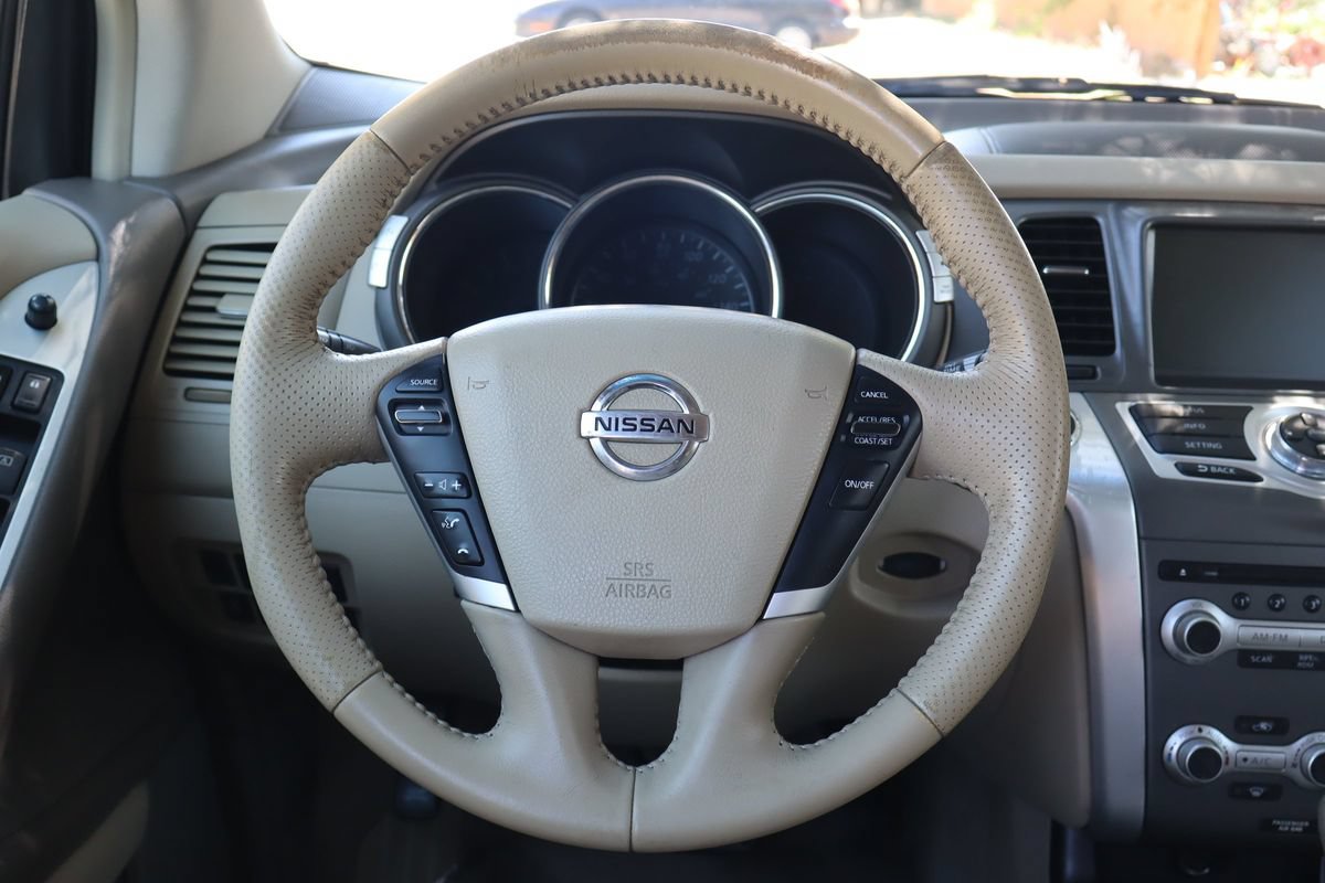 Used 2013 Nissan Murano SV AWD/4WD image 18
