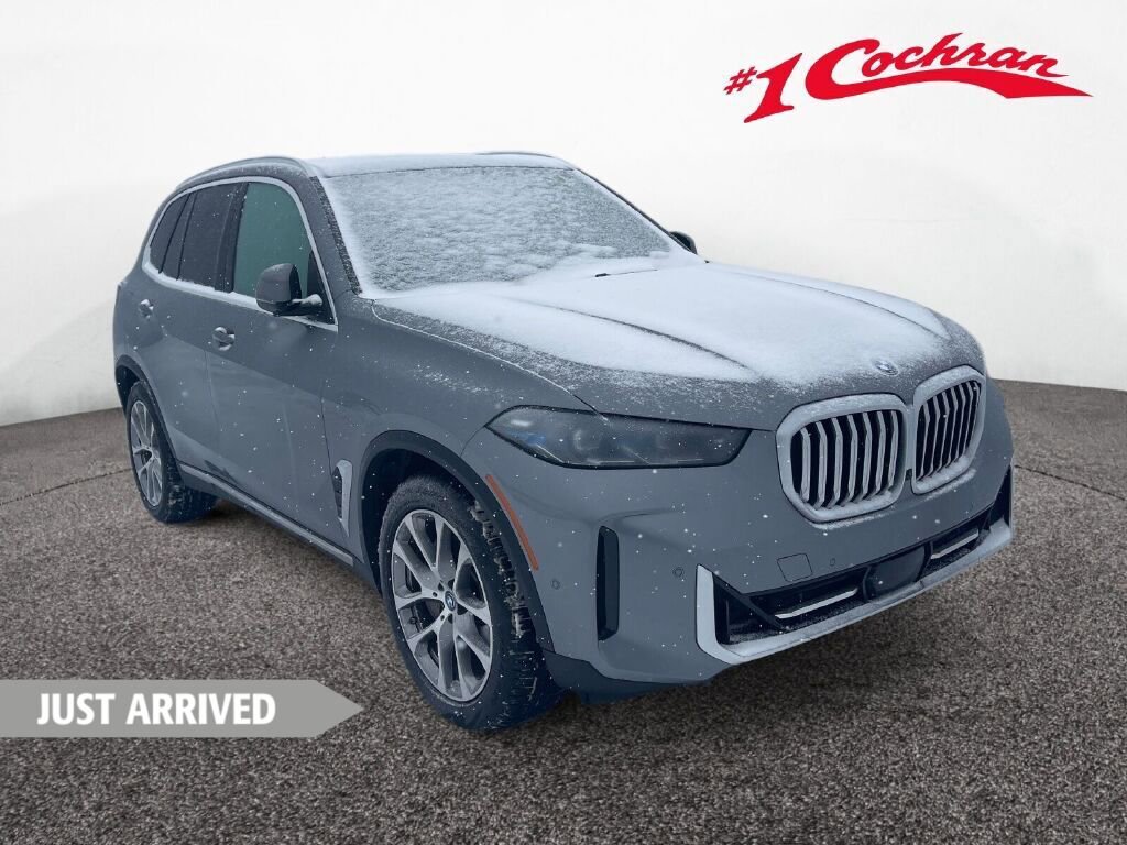 Used 2025 BMW X5 xDrive50e w/ Premium Package image 1