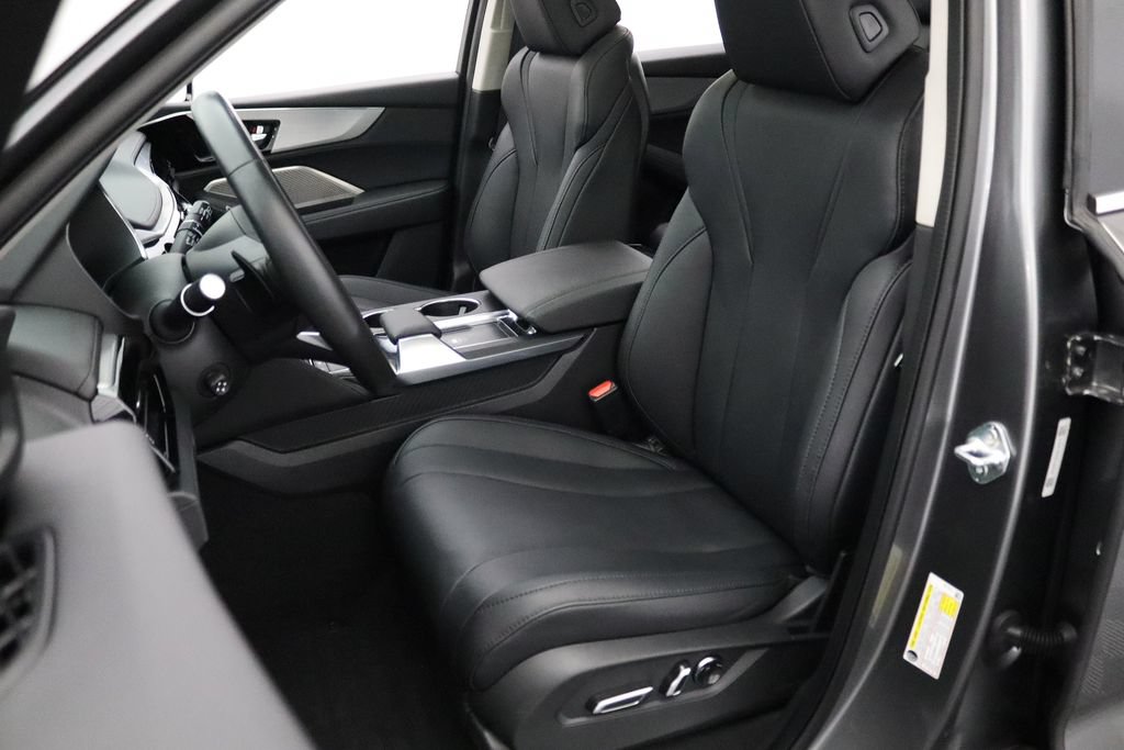 Certified 2024 Acura MDX SH-AWD image 2