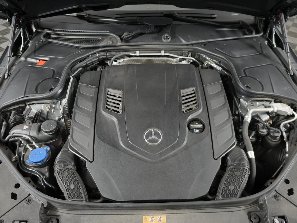 Used 2020 Mercedes-Benz S 560 4MATIC Sedan image 38