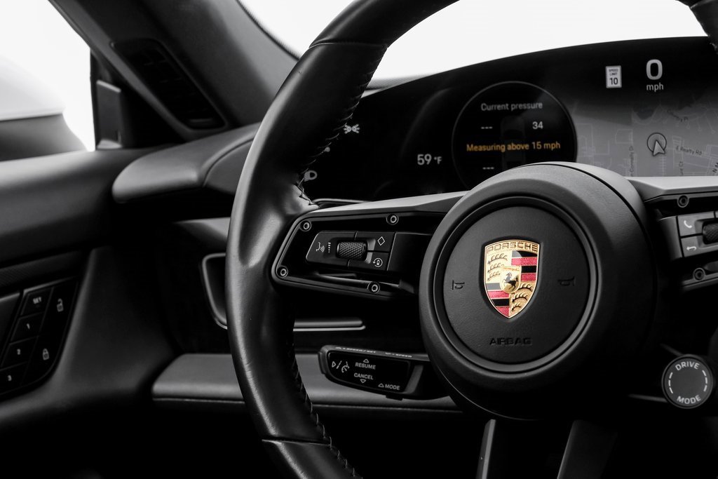 Used 2022 Porsche Taycan image 24