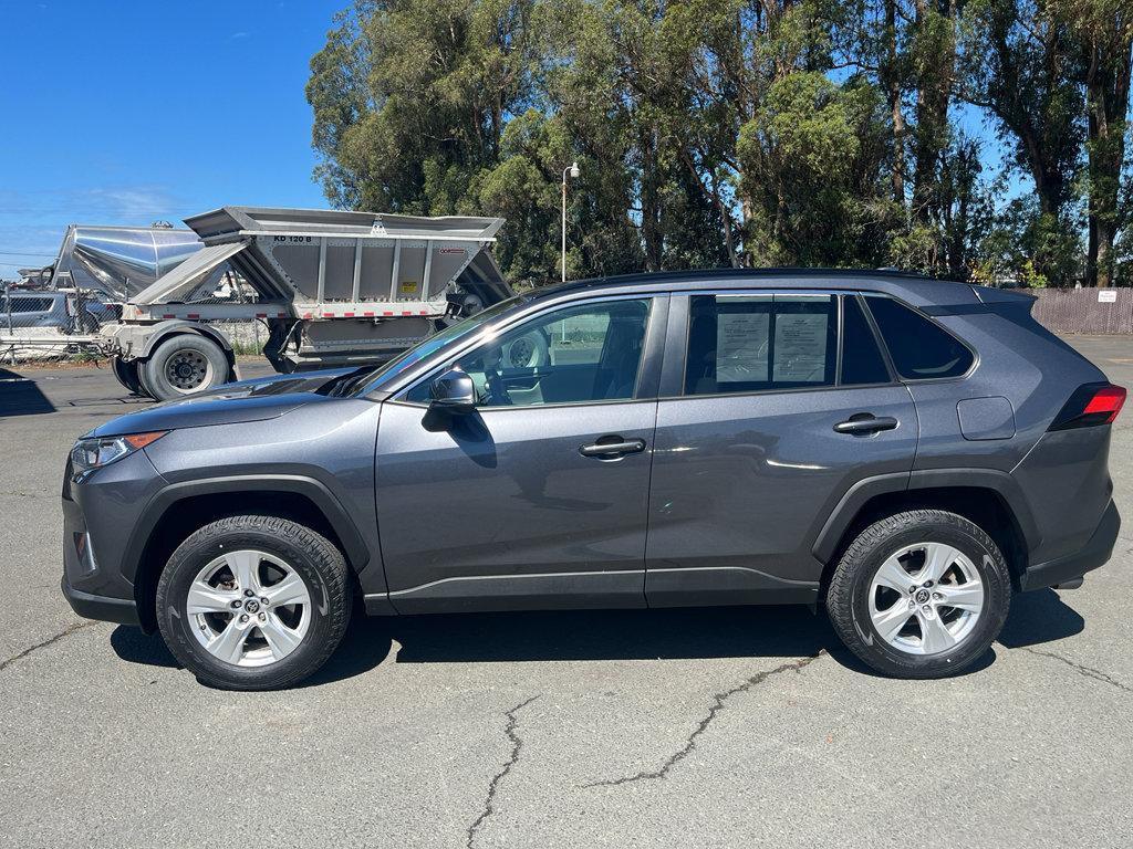 Used 2021 Toyota RAV4 XLE w/ Convenience Package AWD/4WD image 10