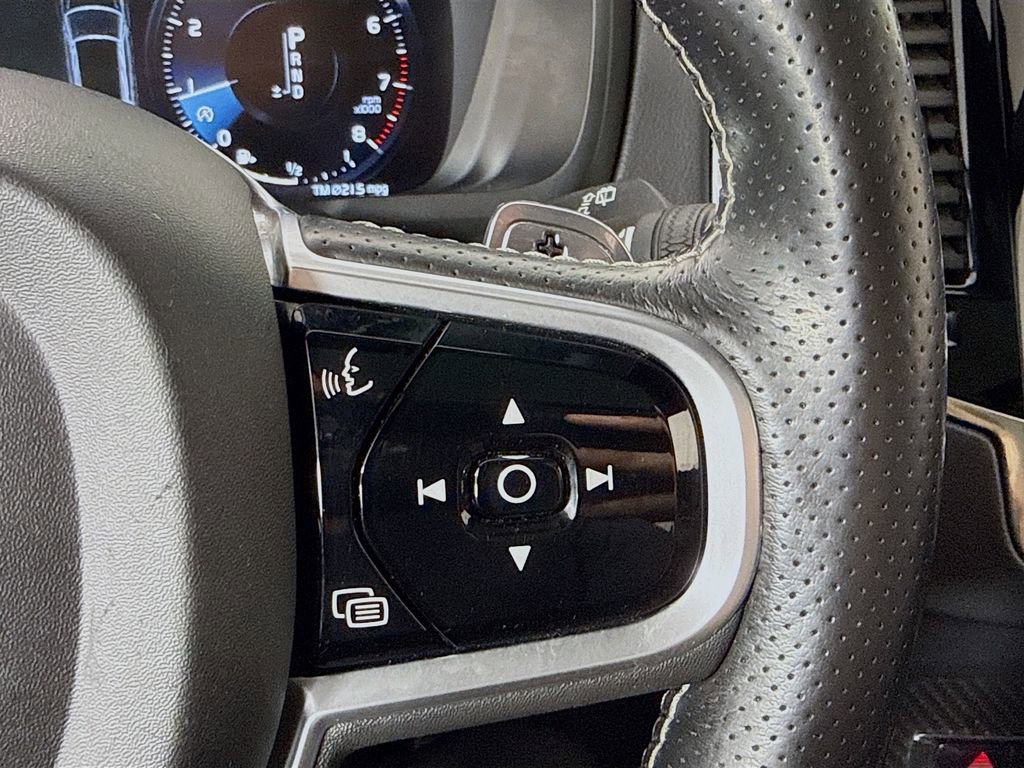 Used 2019 Volvo XC90 T6 R-Design AWD/4WD image 12