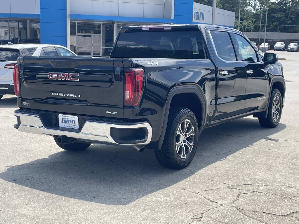 Used 2025 GMC Sierra 1500 SLT AWD/4WD image 4