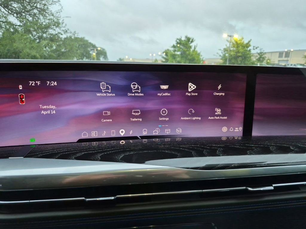 Used 2025 Cadillac Escalade IQ Sport 1 w/ Smart Trailering package image 43