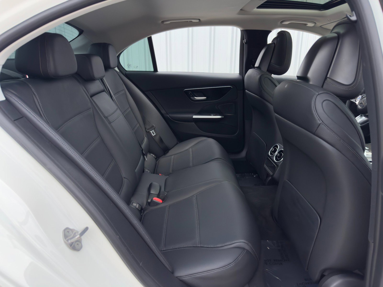 Used 2022 Mercedes-Benz C 300 Sedan image 41