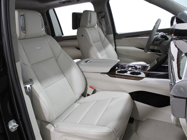 New 2025 Cadillac Escalade ESV Premium Luxury Platinum w/ LPO, Floor Liner Package image 19