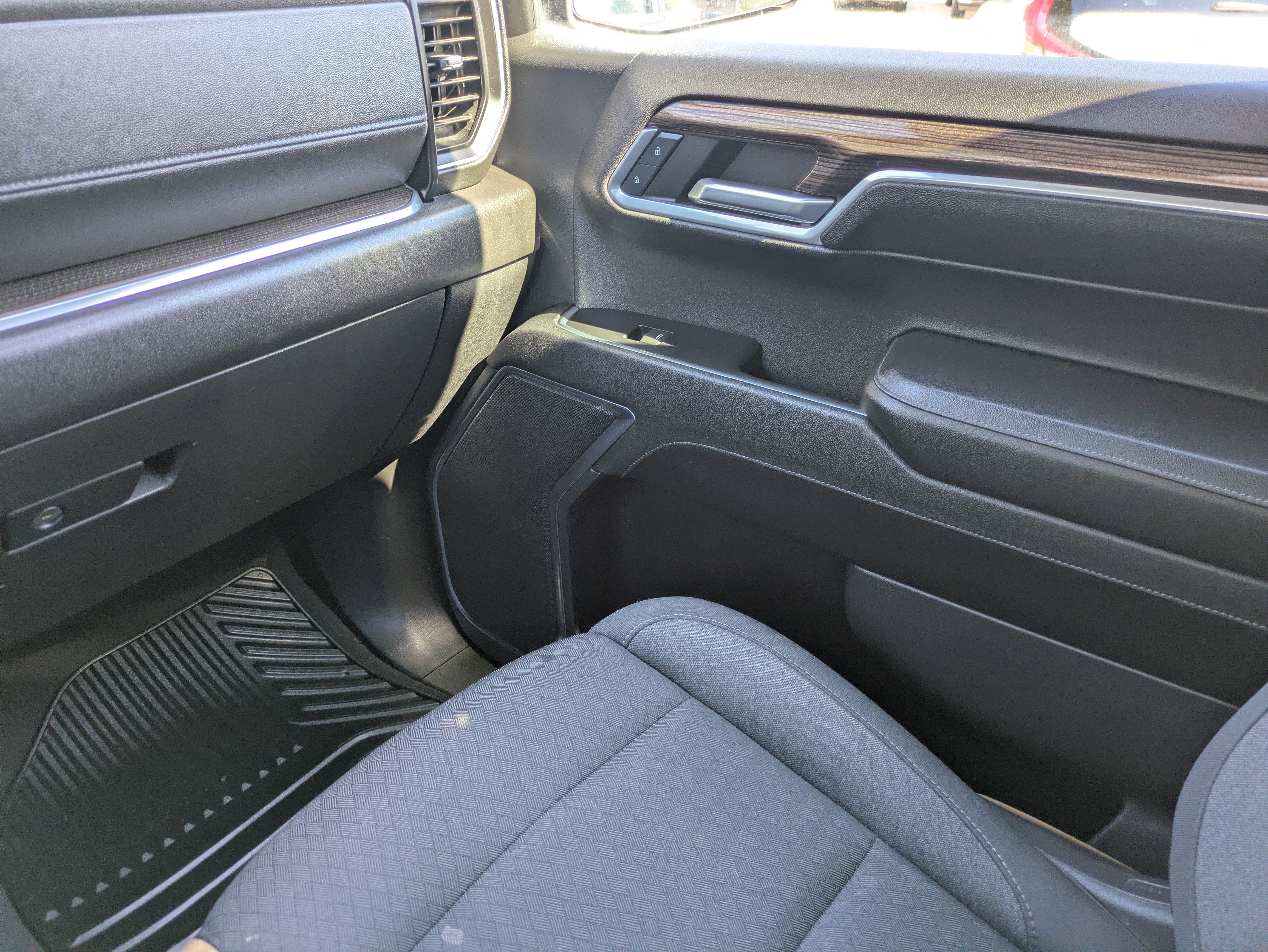 Used 2022 Chevrolet Silverado 1500 LT image 9