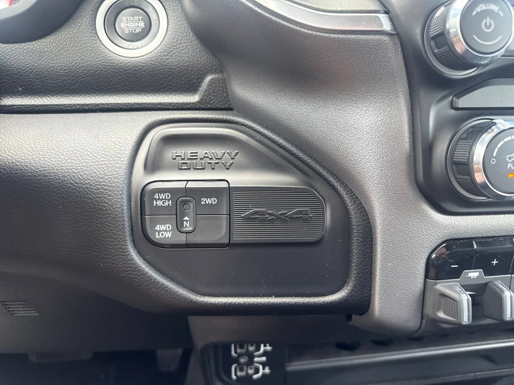 Used 2024 RAM 3500 Big Horn AWD/4WD image 44