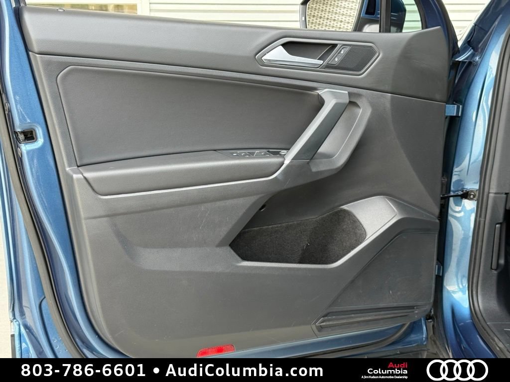 Used 2020 Volkswagen Tiguan SE FWD image 18