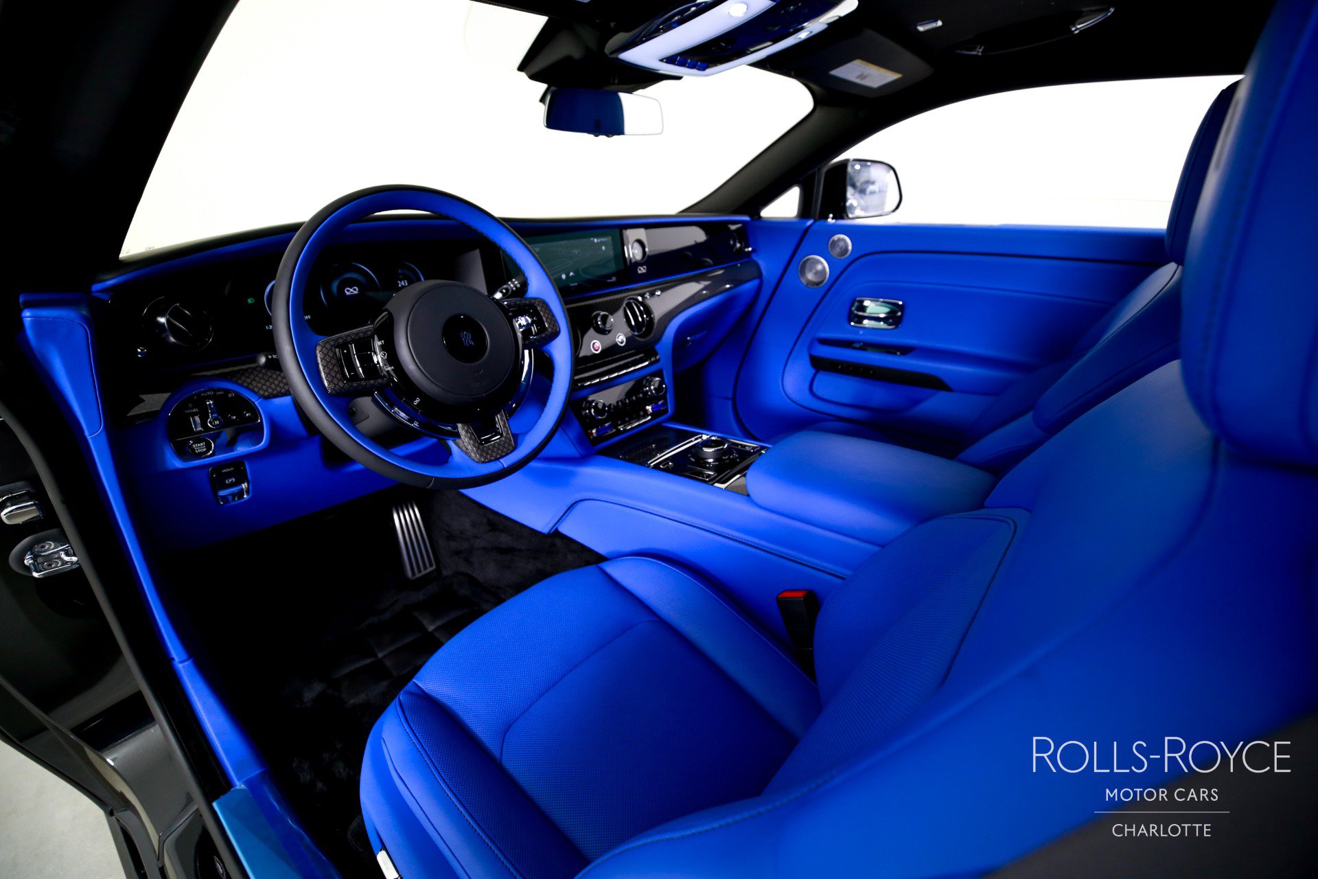 New 2025 Rolls-Royce Spectre Black Badge w/ Spectre Enhancement Package image 4