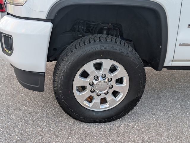 Used 2015 GMC Sierra 3500 Denali image 4