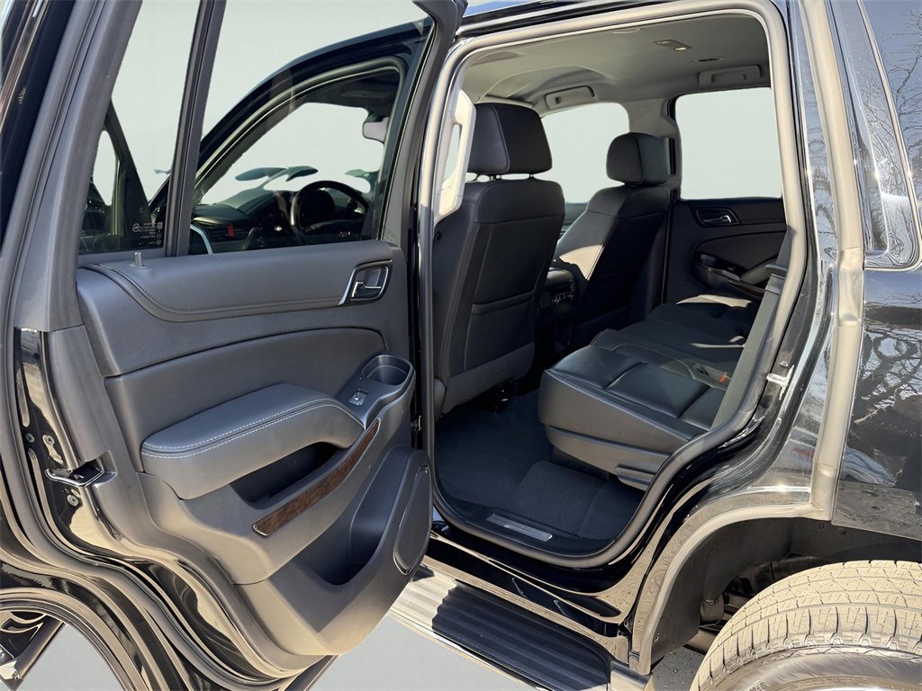 Used 2019 Chevrolet Tahoe LT w/ RST Edition image 29