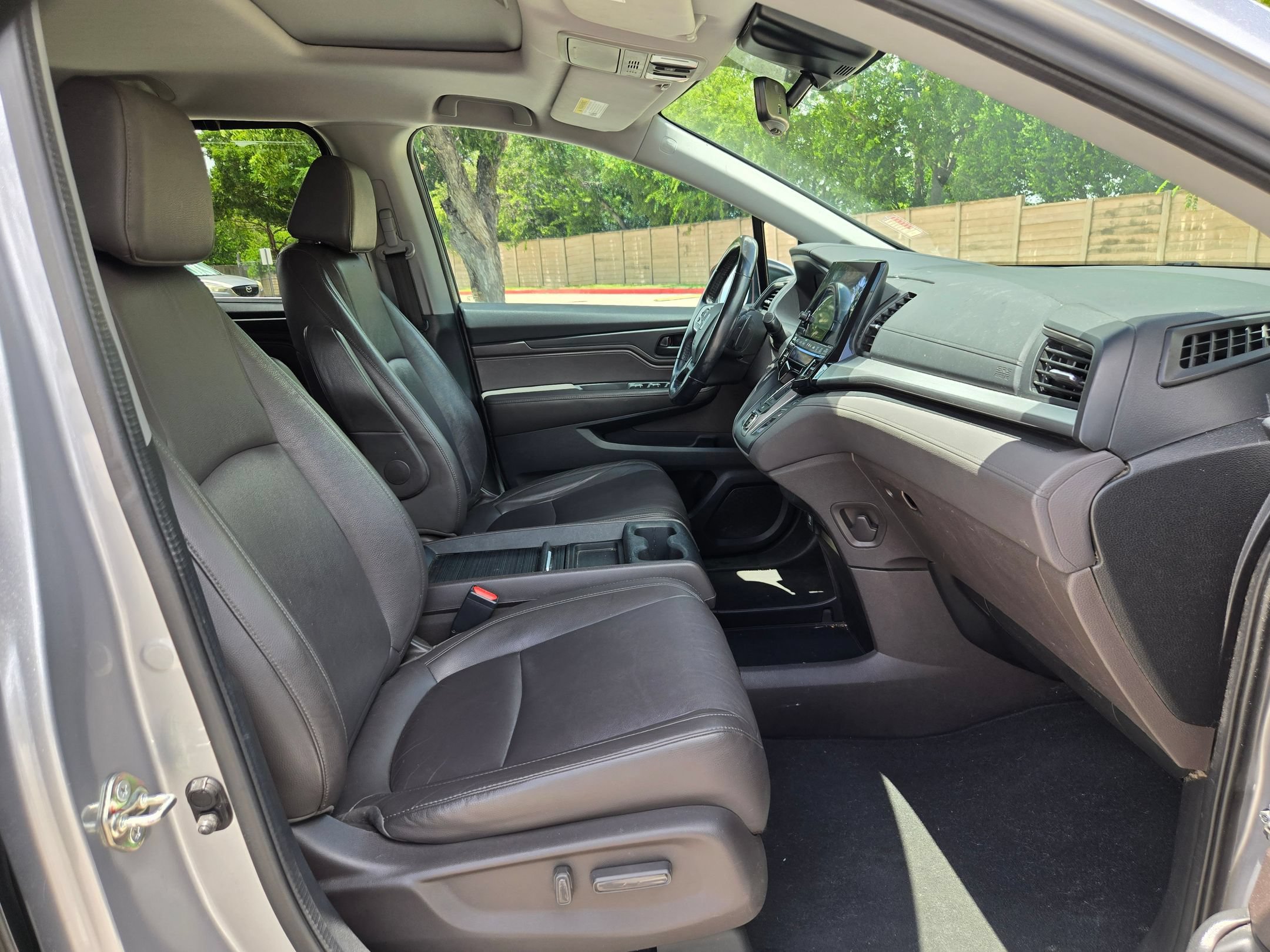 Used 2018 Honda Odyssey EX-L image 24