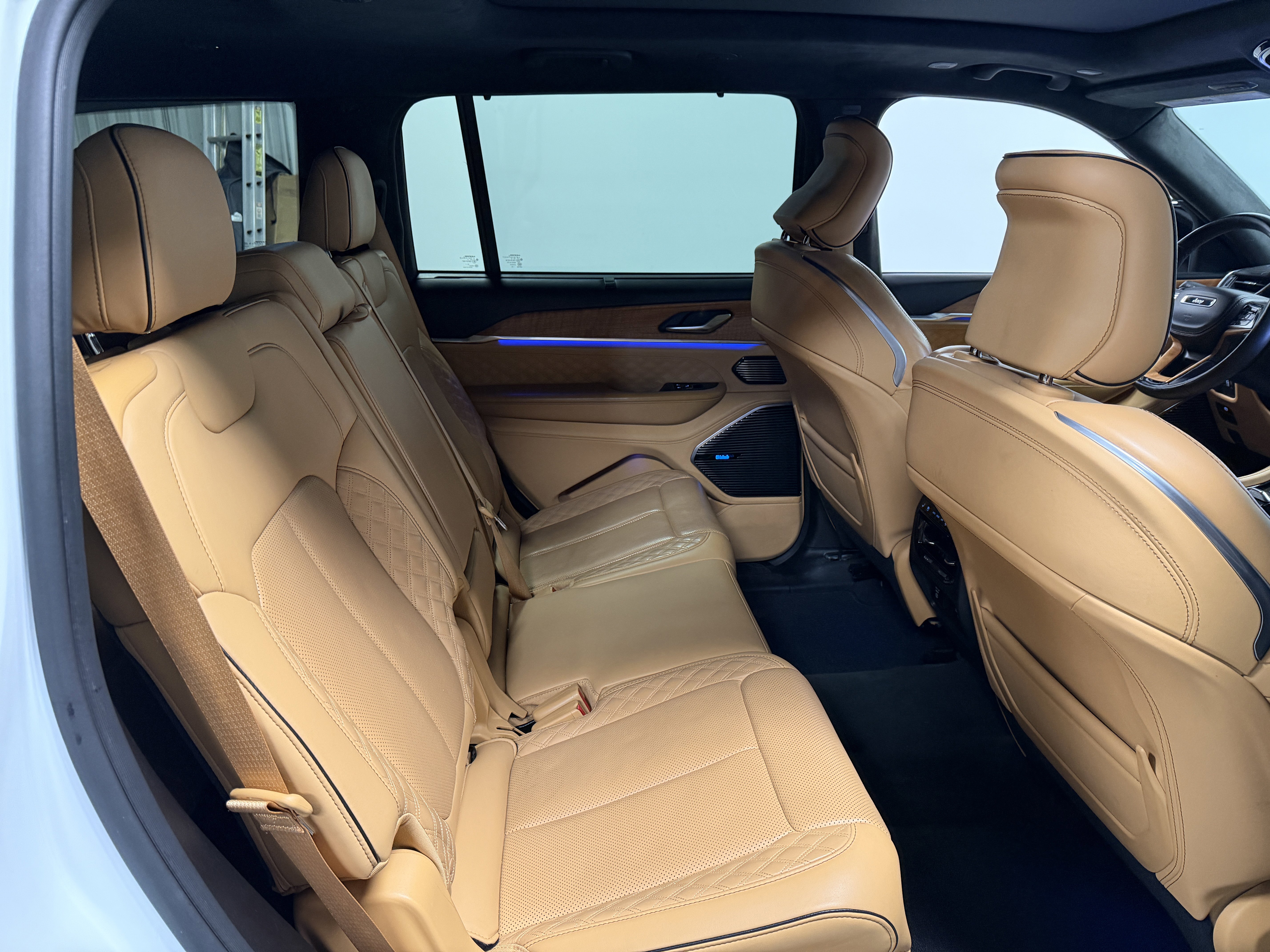 Used 2022 Jeep Grand Cherokee L Summit image 32