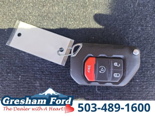 Used 2024 Jeep Wrangler Unlimited Sahara w/ Dual Top Group AWD/4WD image 35