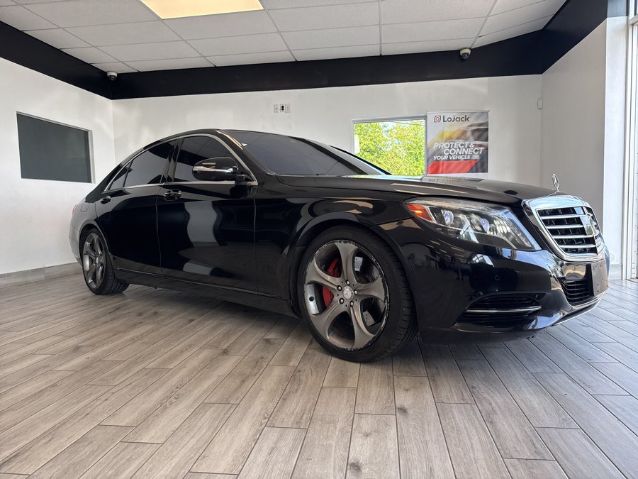 Used 2015 Mercedes-Benz S 550 4MATIC Sedan w/ Premium 1 Package image 3
