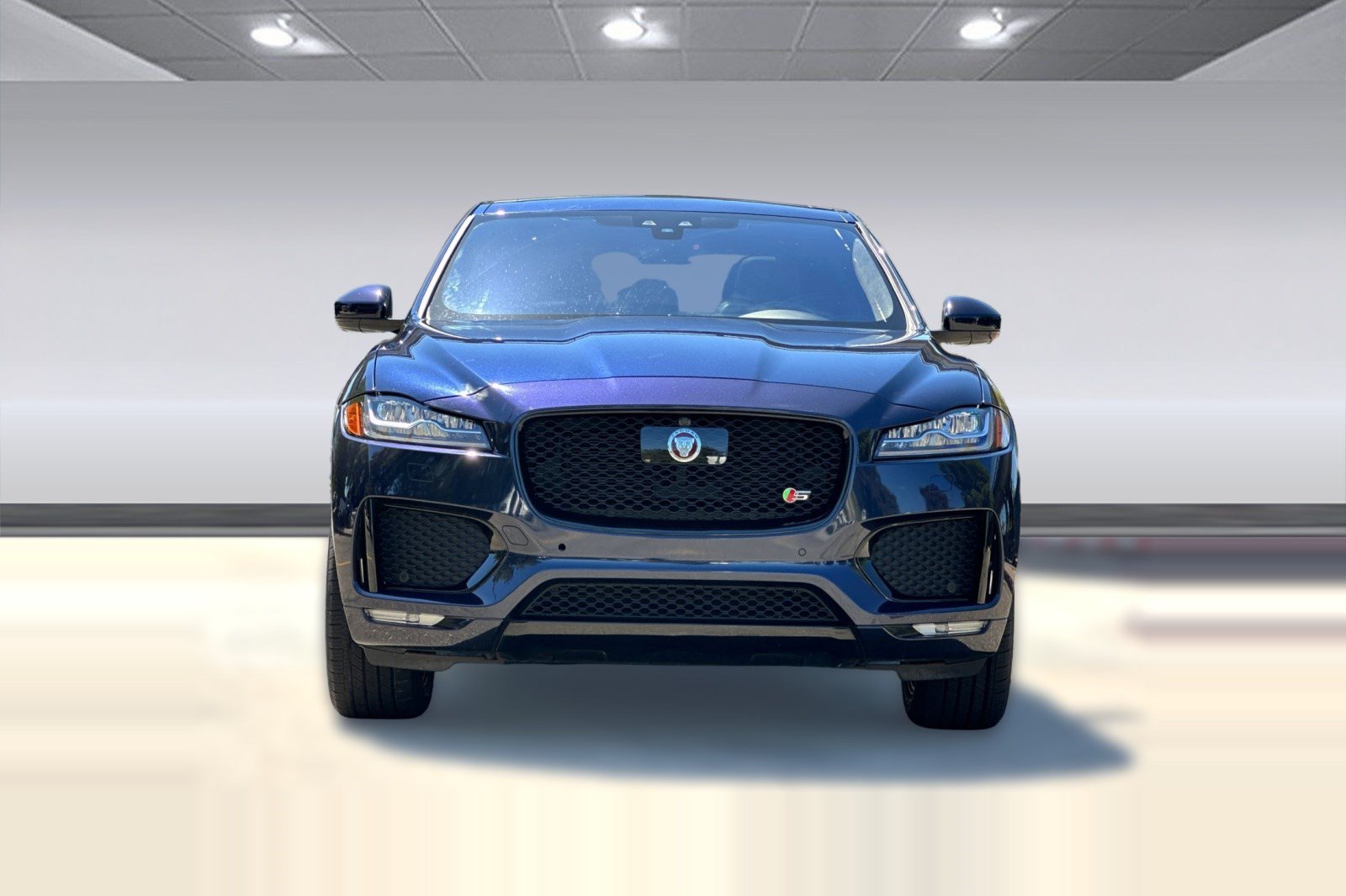 Used 2017 Jaguar F-PACE S AWD/4WD image 6